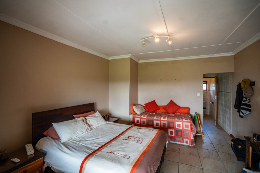 5 Bedroom Property for Sale in Grahamstown Rural Eastern Cape